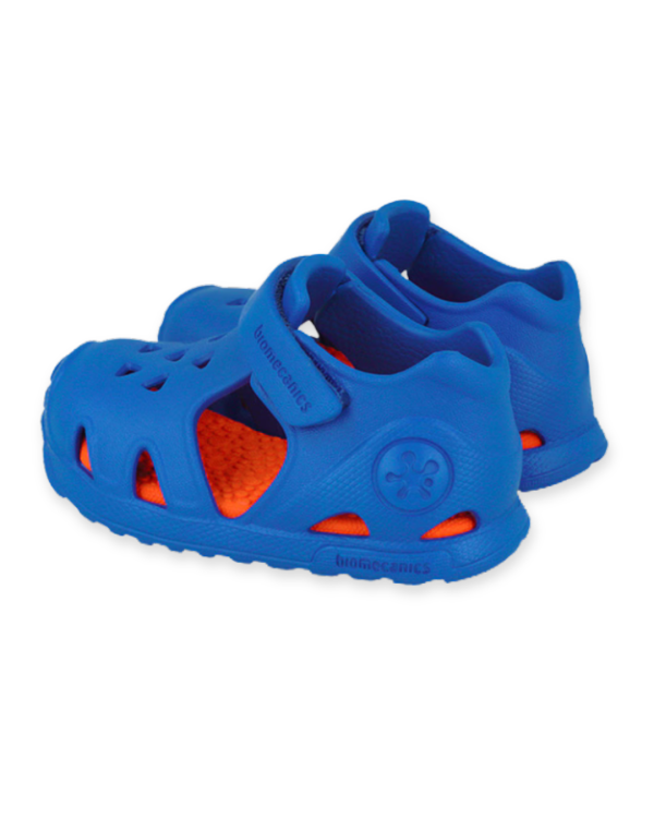 Zapato respetuoso para bebés con horma ancha y material transpirable, perfecta para el calor
