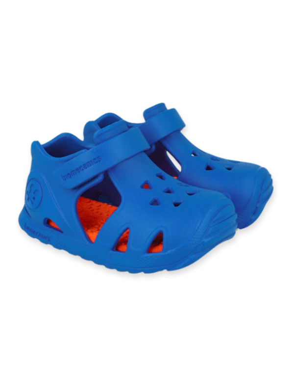 Sandalia barefoot con suela flexible para bebés, diseñada para el desarrollo natural del pie